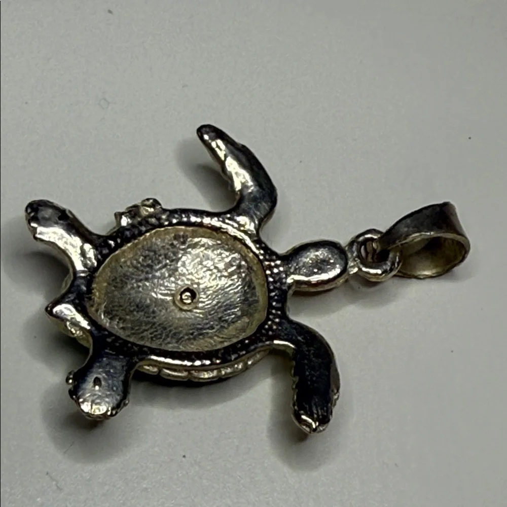 Silver tone (untested) Mexico Turtle Pendant jelly belly charm gorgeous color - Picture 3 of 16
